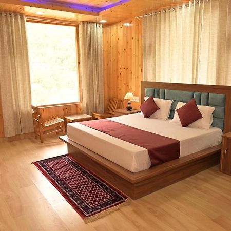 Hotel Royal Galaxy Tirthan Banjār Dış mekan fotoğraf